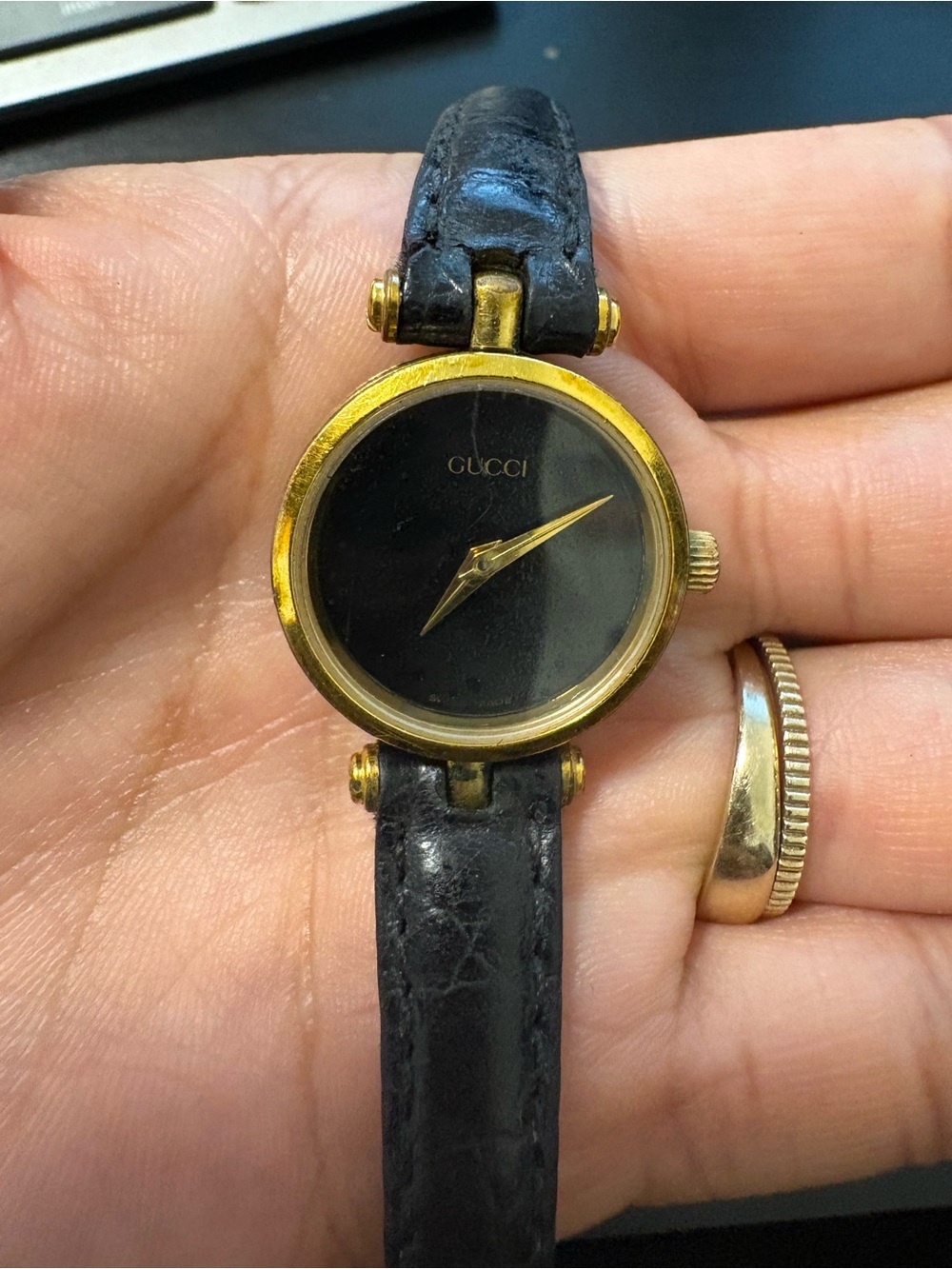 Gucci Black Dial Gold-Tone Round Women's Watch with Black Leather Strap